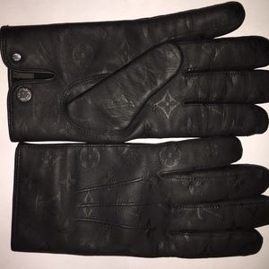 Louis Vuitton Monogram Eclipse Leather Gloves